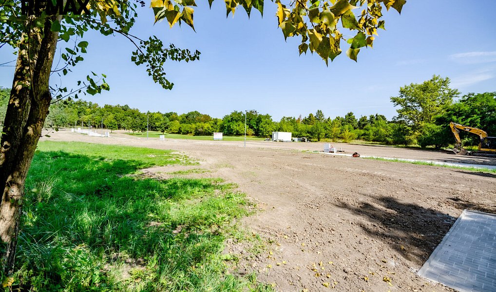 Prodej stavebního pozemku 1 060 m², Kolín – náhled fotky 17