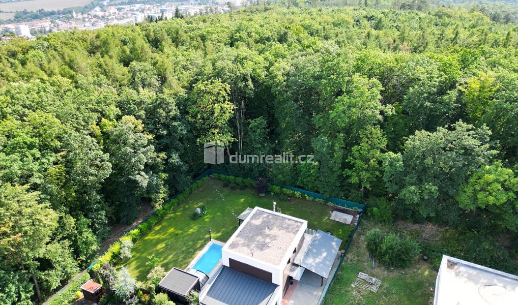 Prodej domu 249 m² s pozemkem 1 050 m², Praha – náhled fotky 29