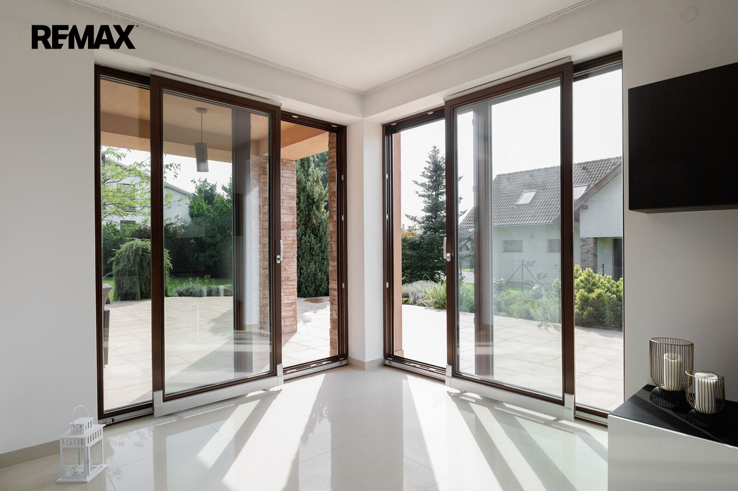 Prodej domu 260 m² s pozemkem 933 m² – pohled 4