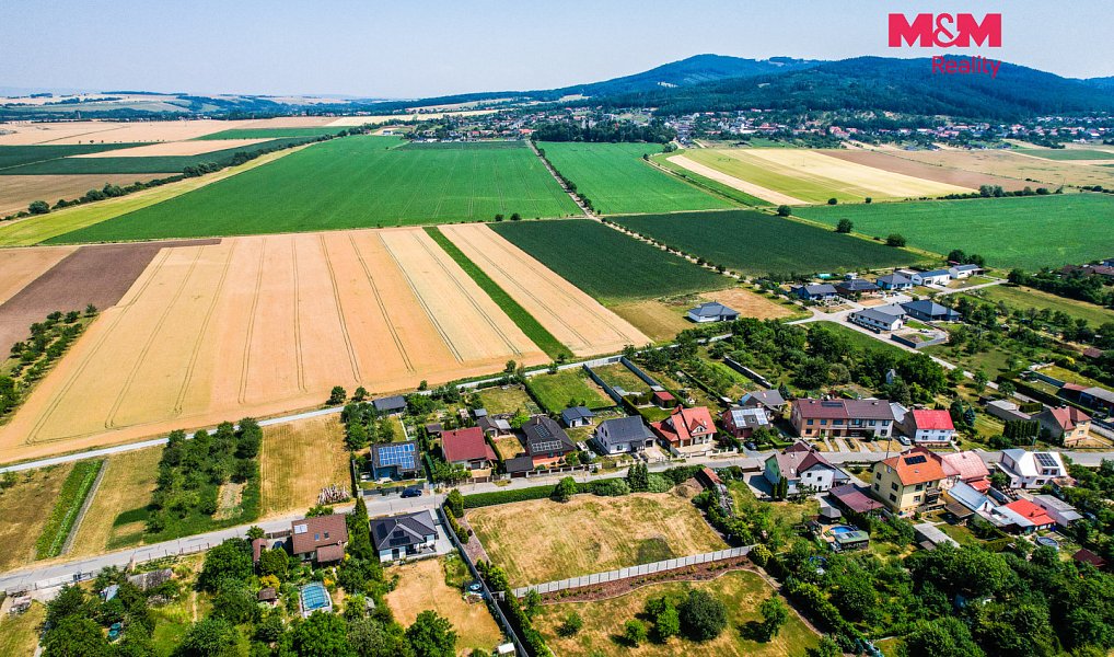 Prodej stavebního pozemku 1 005 m², Martinice – náhled fotky 8