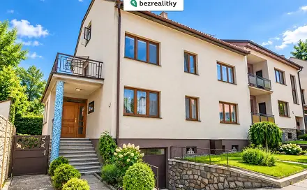Prodej domu 390 m² s pozemkem 695 m², Zlechov, okres Uherské Hradiště