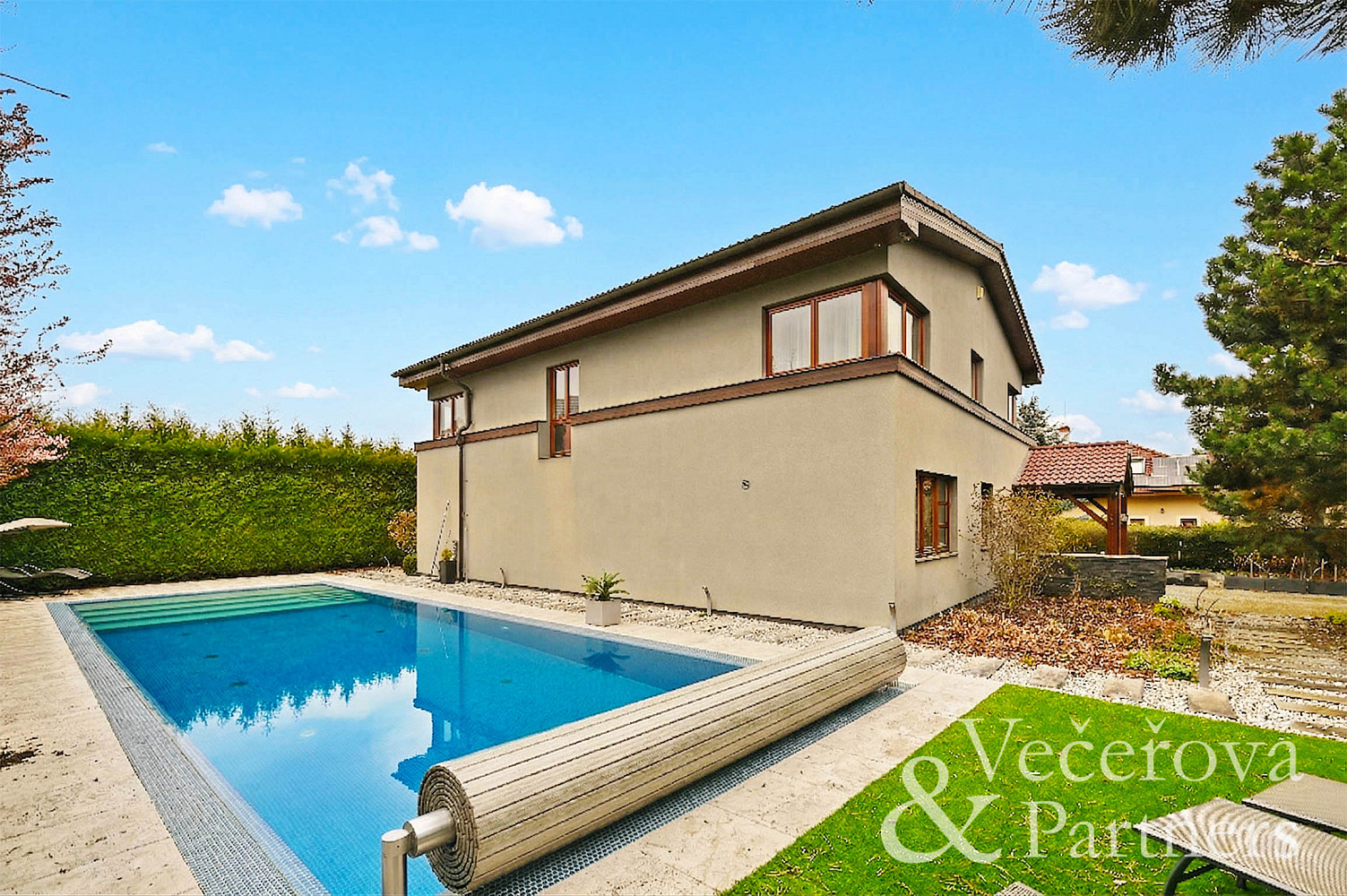 Prodej domu 310 m² s pozemkem 779 m² – fotografie 3