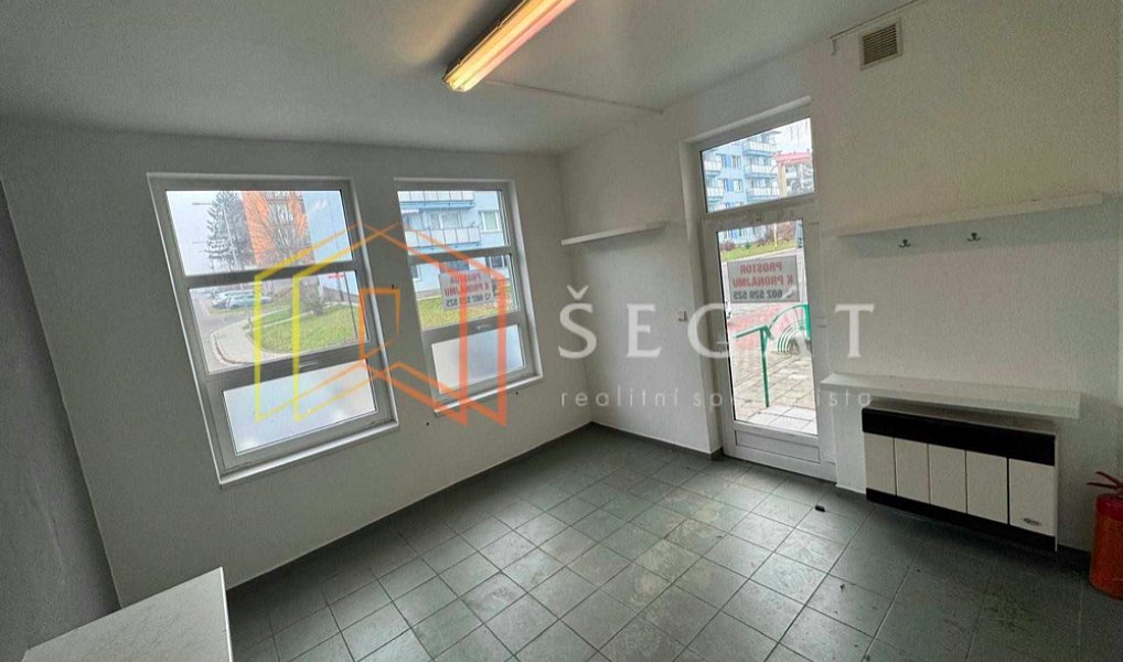 Pronájem obchodních prostor 19 m², Slavičín – náhled fotky 3