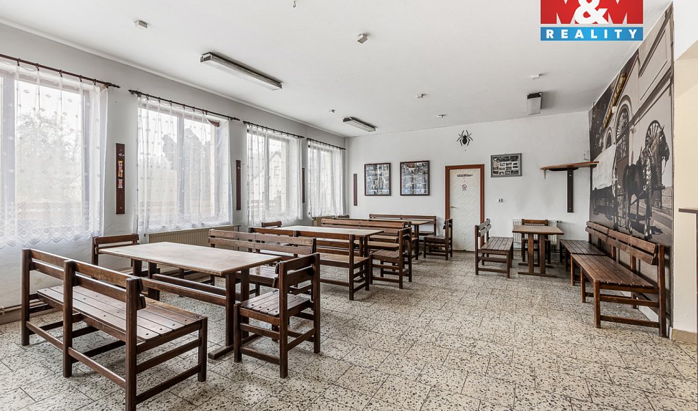 Prodej obchodních prostor 345 m², Kryry – náhled fotky 2