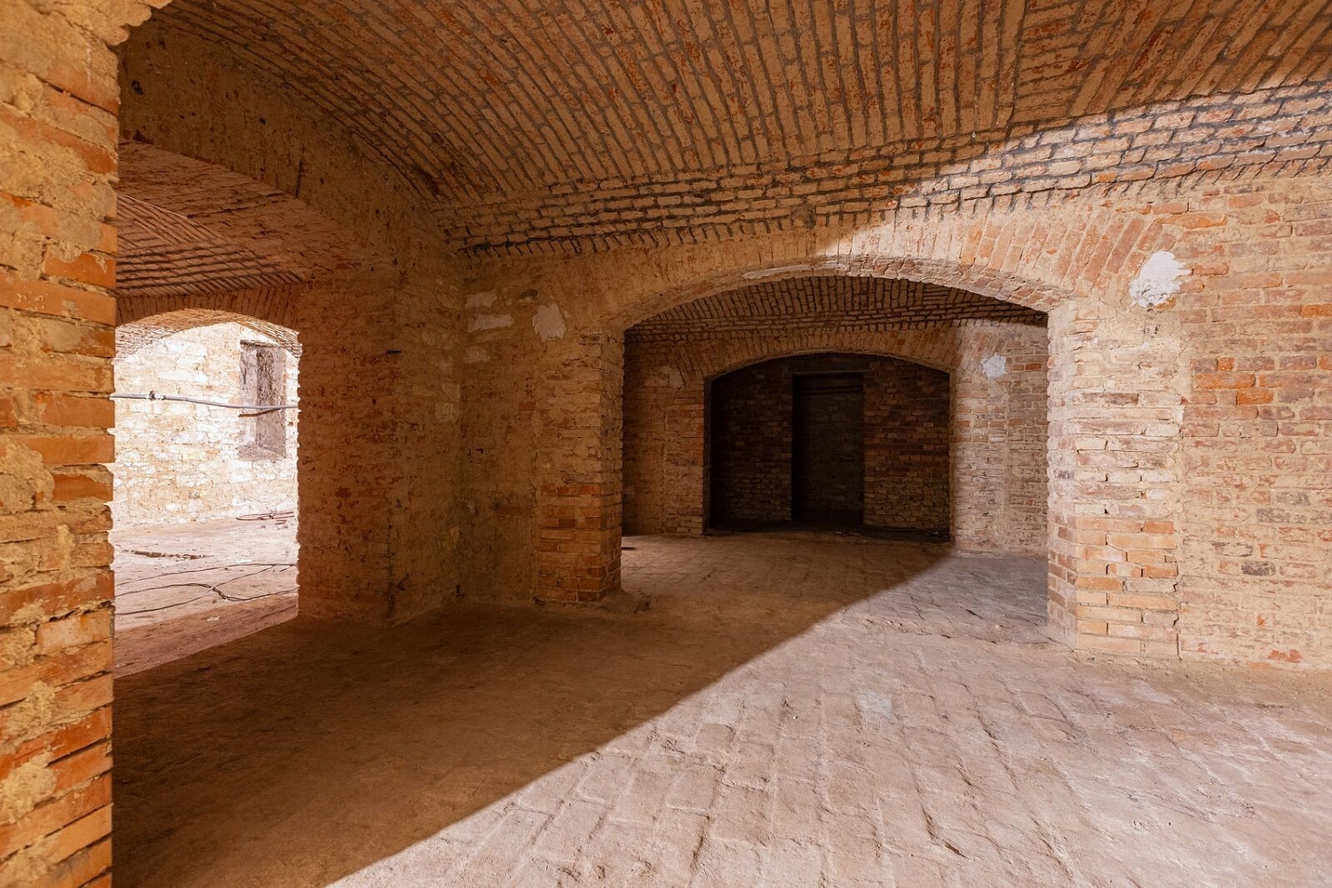 Prodej obchodních prostor 185 m² – fotografie 5