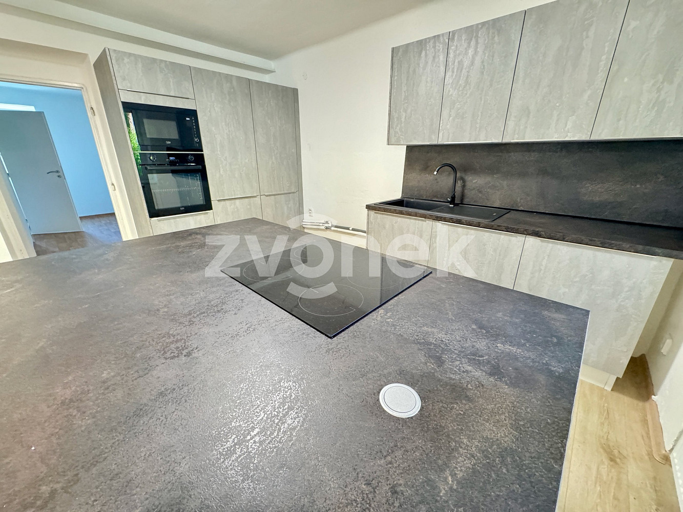 Pronájem bytu 2+kk 63 m² — photo 5