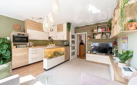 Pronájem bytu 2+kk 54 m², Hnězdenská, Praha 8 - Troja