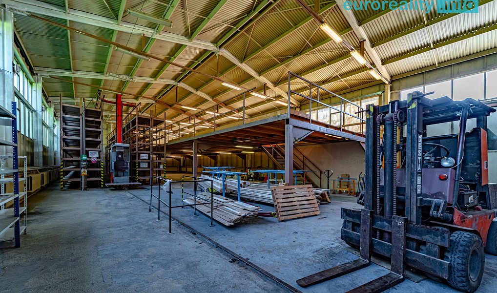 Pronájem skladovacích prostor 580 m², Mariánské Lázně – náhled fotky 4