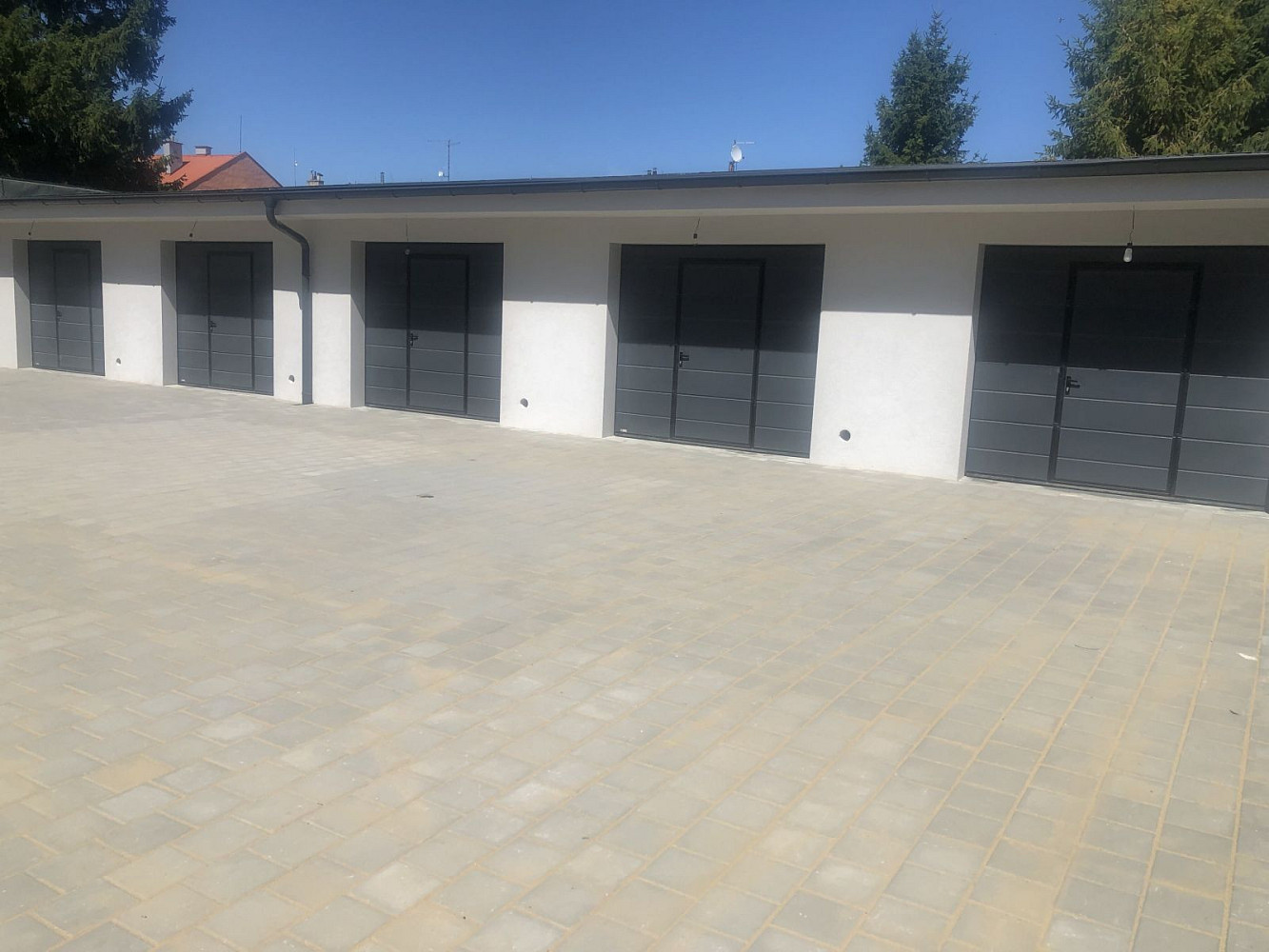 Prodej garáže 30 m2, záhlinická, hulín — photo 4