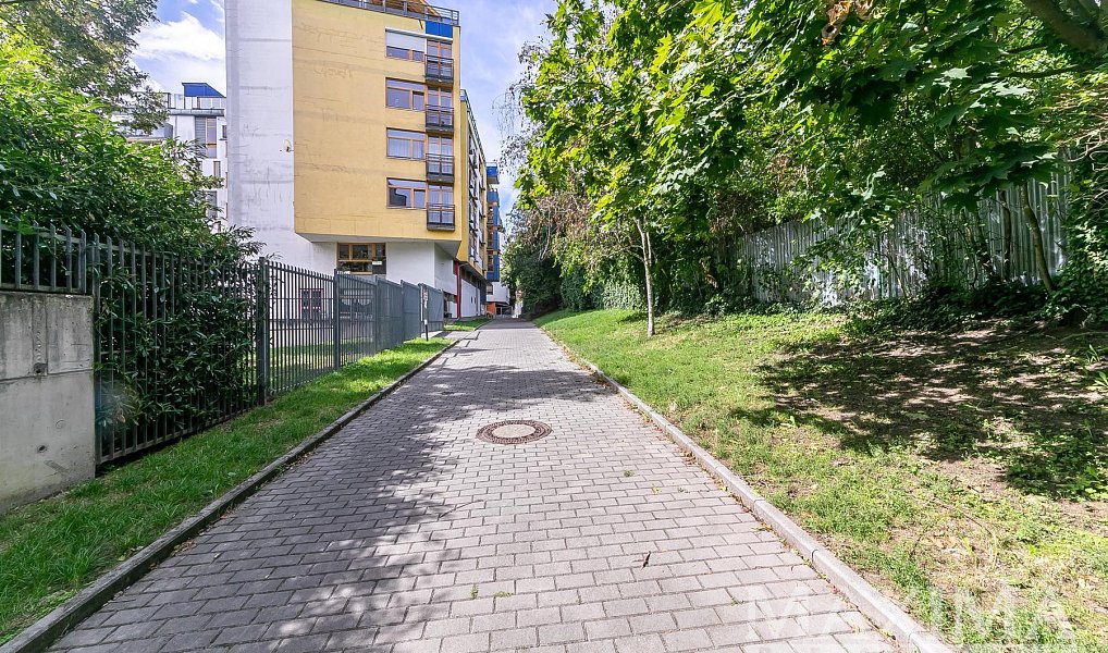 Prodej kanceláře 113 m², Praha – náhled fotky 3