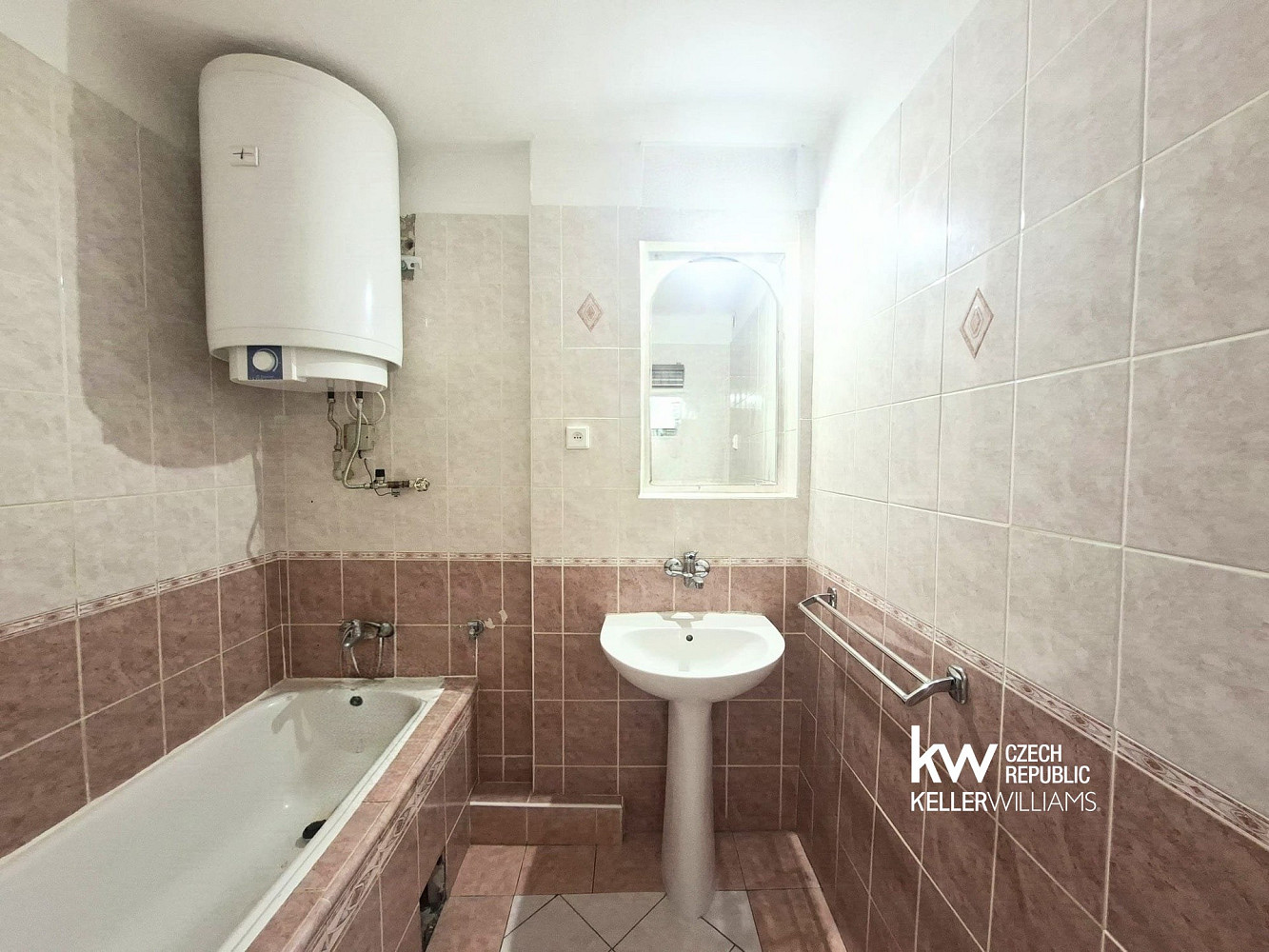 Pronájem bytu 2+1 67 m² – fotografie 4