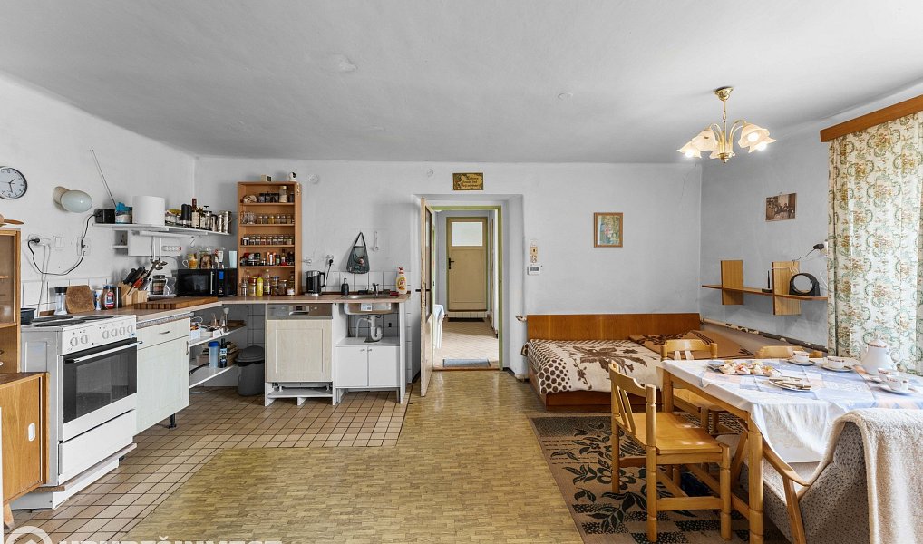 Prodej domu 140 m² s pozemkem 1 886 m², Nižbor – náhled fotky 8