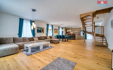 Prodej bytu 5+kk 240 m²