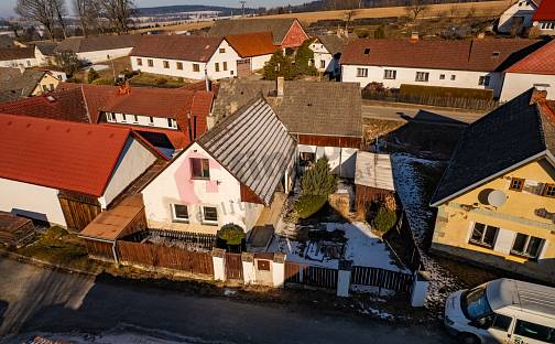 Prodej domu 80 m² s pozemkem 271 m², Černovice - Svatava, okres Pelhřimov