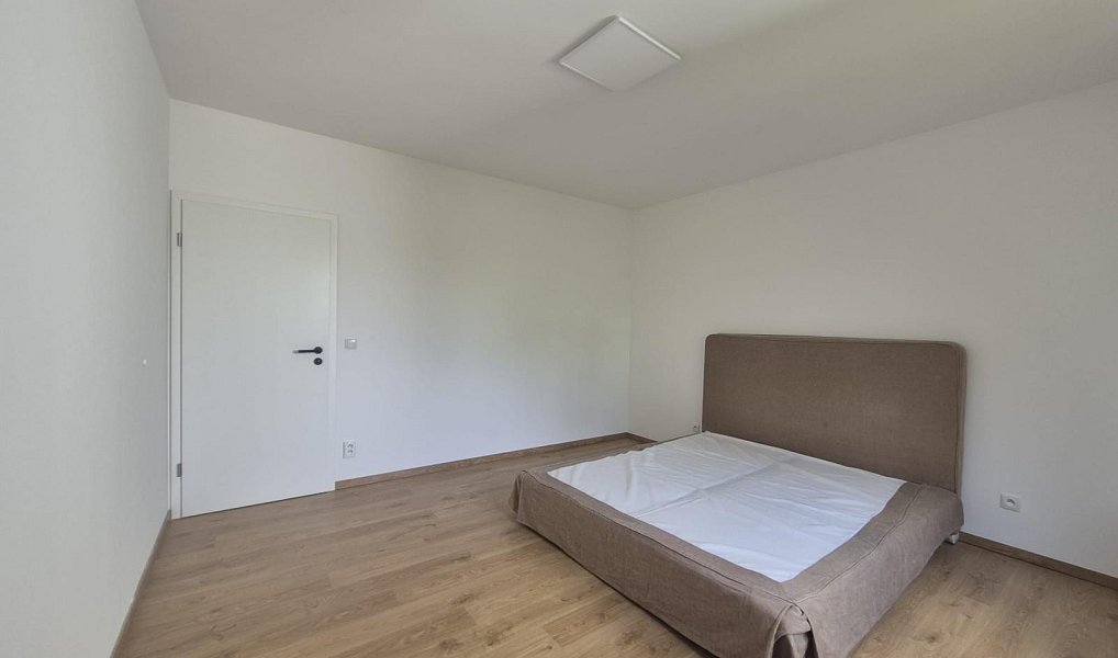 Pronájem domu 120 m² s pozemkem 350 m², Praha – náhled fotky 8