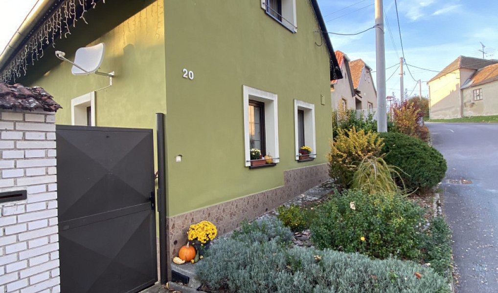Prodej domu 200 m² s pozemkem 489 m², Radkovice u Budče – náhled fotky 2