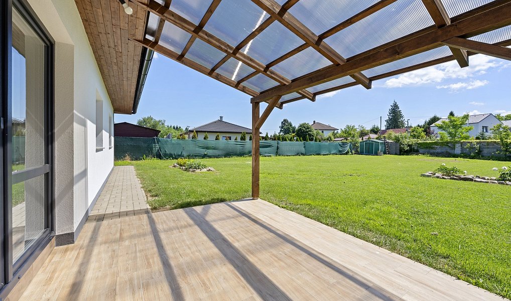 Prodej domu 107 m² s pozemkem 901 m², Mukařov – náhled fotky 2
