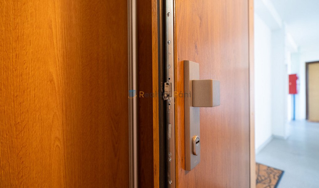 Prodej bytu 3+1 78 m², Praha – náhled fotky 34