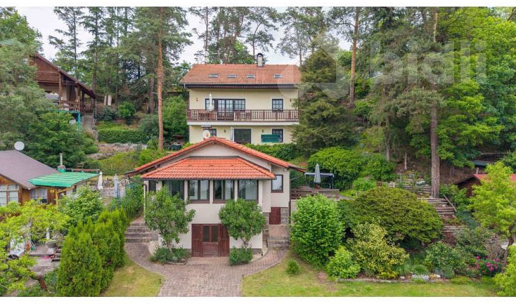 Prodej nájemního domu, činžáku 319 m², Dublovice – fotka 1 z 48