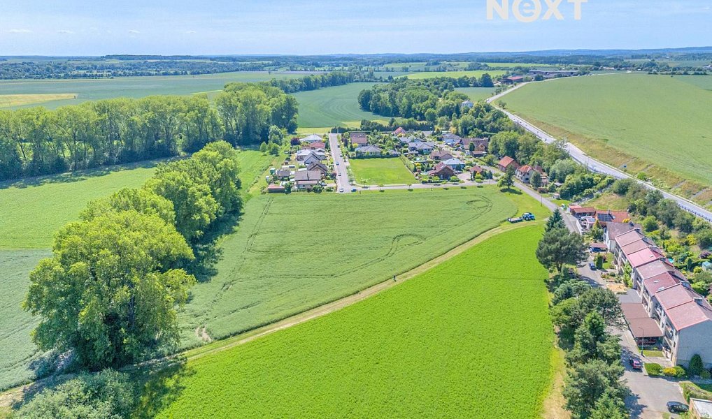 Prodej stavebního pozemku 6 710 m², Nahořany – náhled fotky 2
