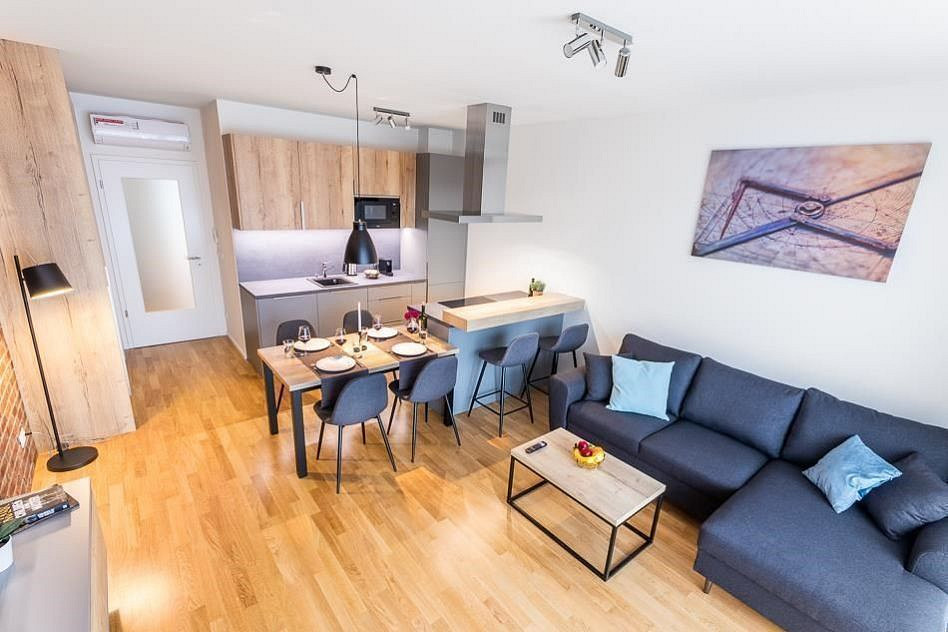 Pronájem bytu 2+kk 68 m² – fotografie 3