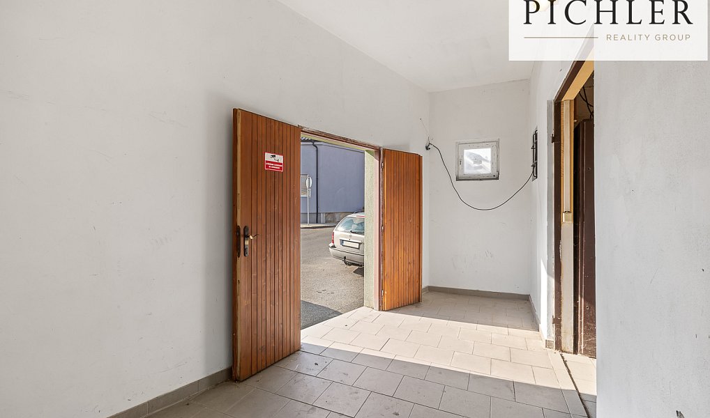 Prodej obchodních prostor 135 m², Nové Strašecí – náhled fotky 19