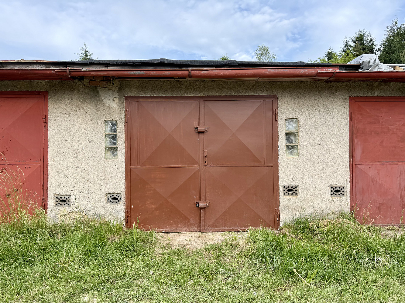 Prodej garáže 26m2, ulice třemošenská, příbram — photo 2