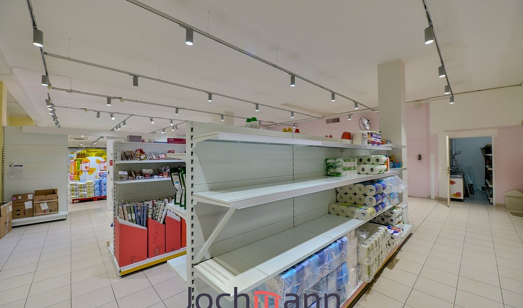 Pronájem obchodních prostor 340 m², České Budějovice – náhled fotky 8