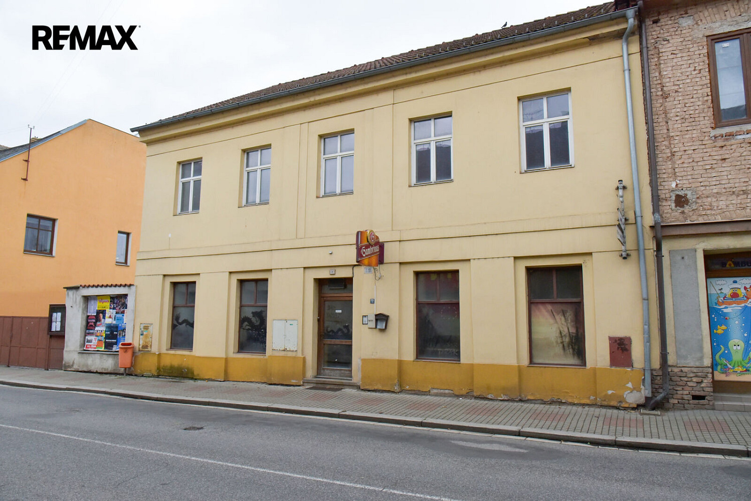 Prodej domu 368 m² s pozemkem 291 m² – fotografie 2