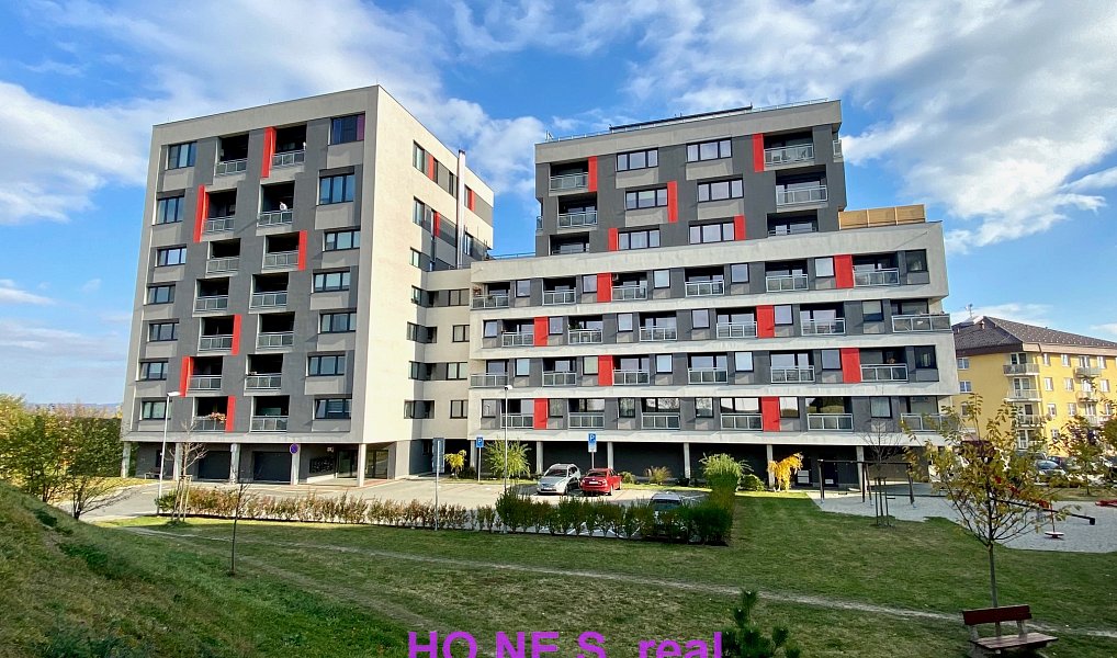 Pronájem bytu 1+kk 36 m², Olomouc – náhled fotky 4