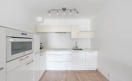 Pronájem bytu 2+kk 58 m²