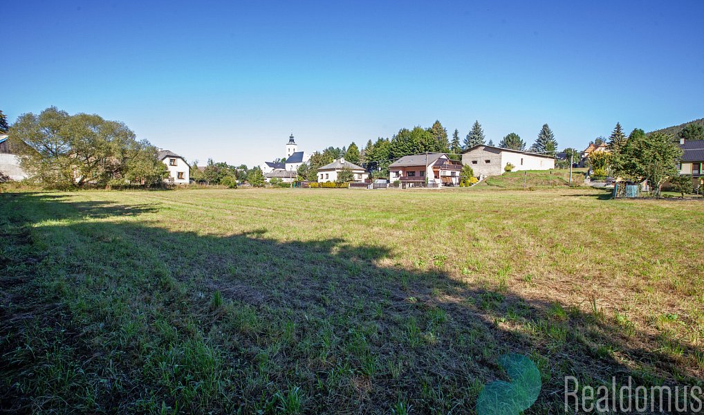 Prodej stavebního pozemku 1 193 m², Lesnice – fotka 1 z 15