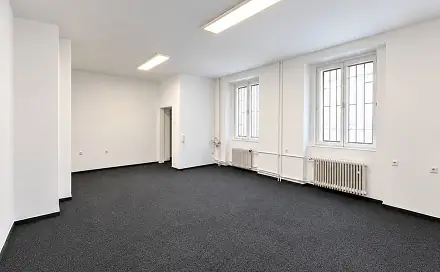 Pronájem kanceláře 35 m², Sokolovská, Praha 8 - Karlín
