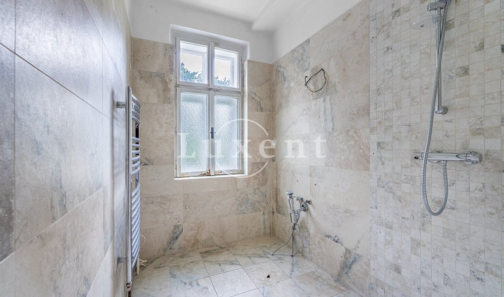 Prodej domu 256 m² s pozemkem 1 475 m², Klatovy – náhled fotky 12