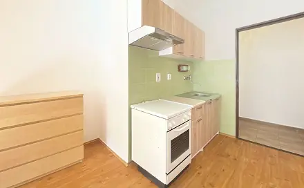 Pronájem bytu 1+kk 24 m², Pražského povstání, Tábor