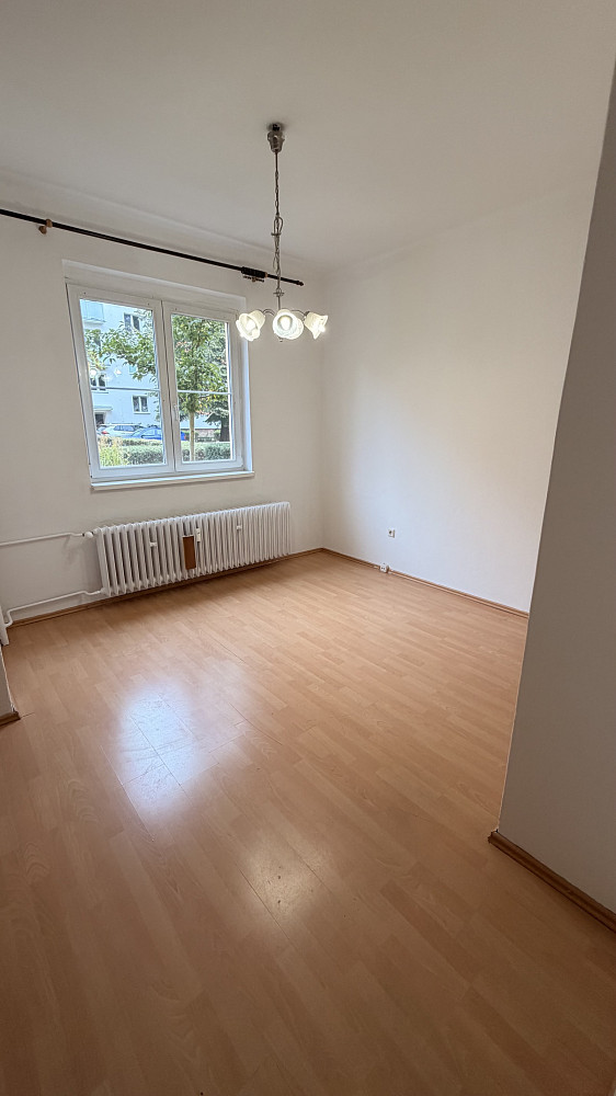 Pronájem bytu 2+kk 45 m² – fotografie 3