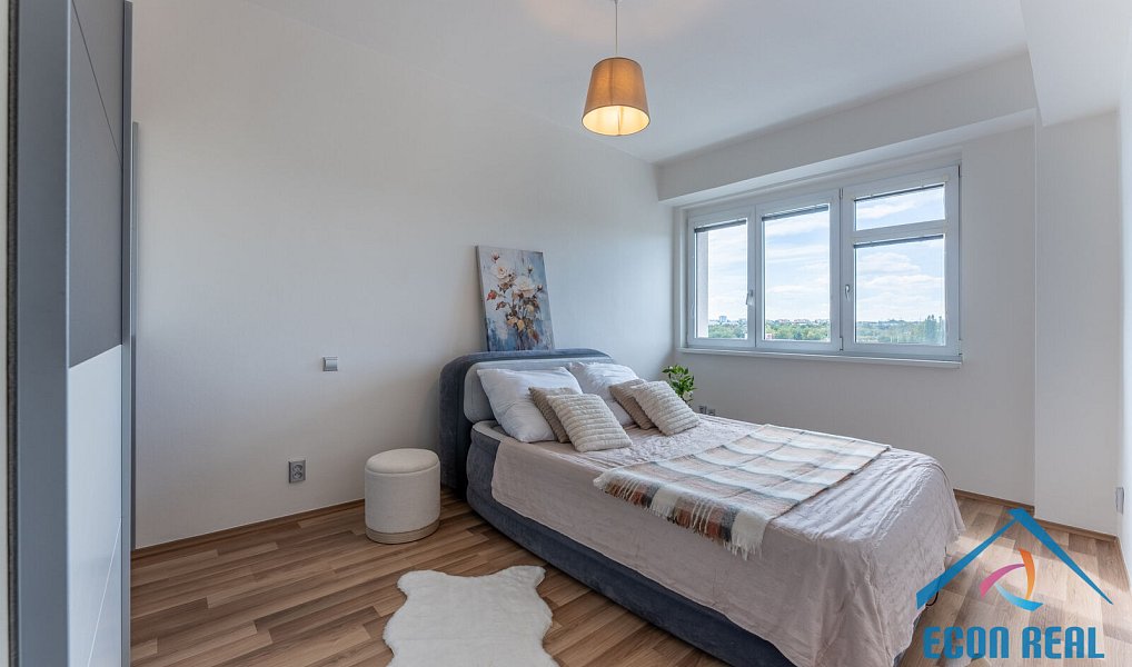 Prodej bytu 2+kk 53 m², Praha – náhled fotky 2