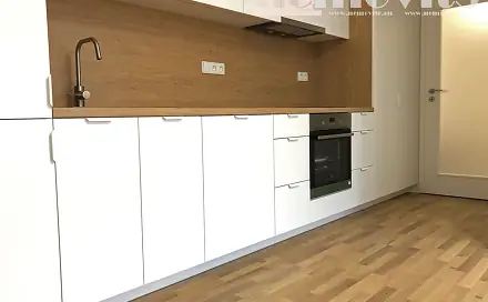 Pronájem bytu 2+kk 43 m², Chelčického, Hradec Králové - Pražské Předměstí