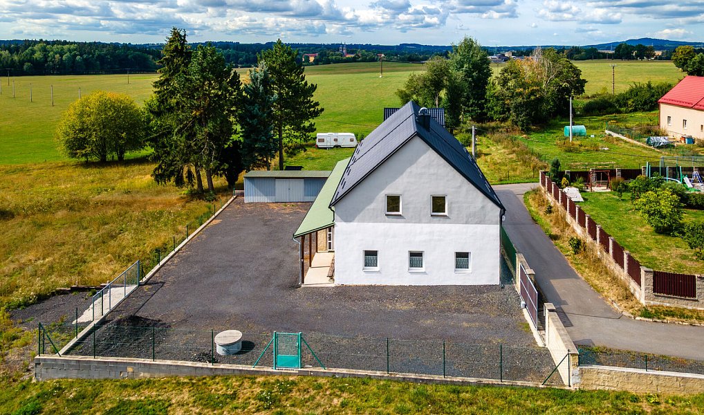 Prodej domu 120 m² s pozemkem 554 m², Teplá – náhled fotky 2