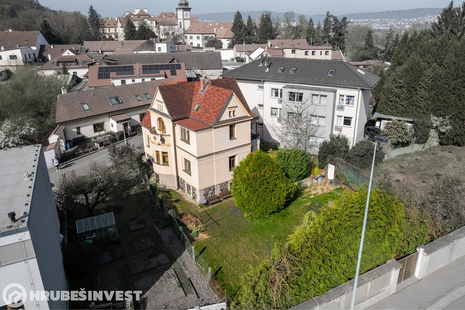Prodej domu 283 m² s pozemkem 454 m² – pohled 3