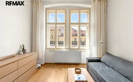 Prodej bytu 1+1 39 m², Prvního pluku, Praha 8 - Karlín