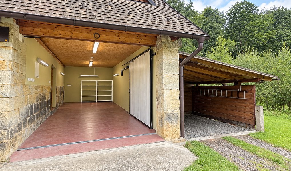 Prodej domu 140 m² s pozemkem 15 000 m², Lanžov – náhled fotky 44