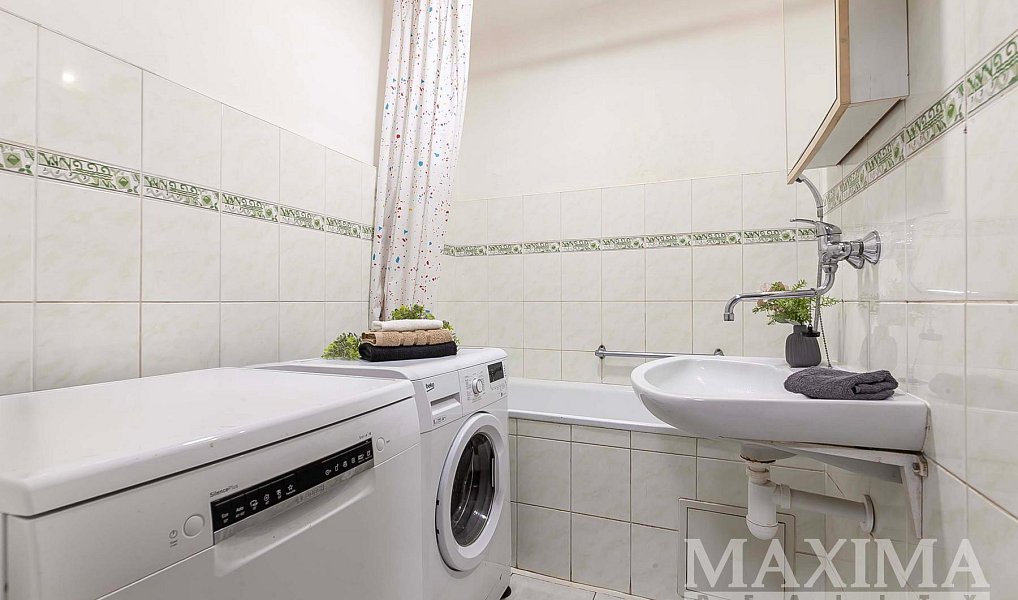 Prodej bytu 3+1 78 m², Praha – náhled fotky 13