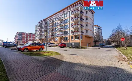 Prodej bytu 1+kk 46 m², Nad Okrouhlíkem, Praha 8 - Libeň