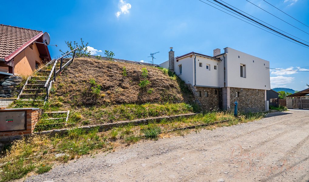 Prodej domu 190 m² s pozemkem 236 m², Strachotín – náhled fotky 10