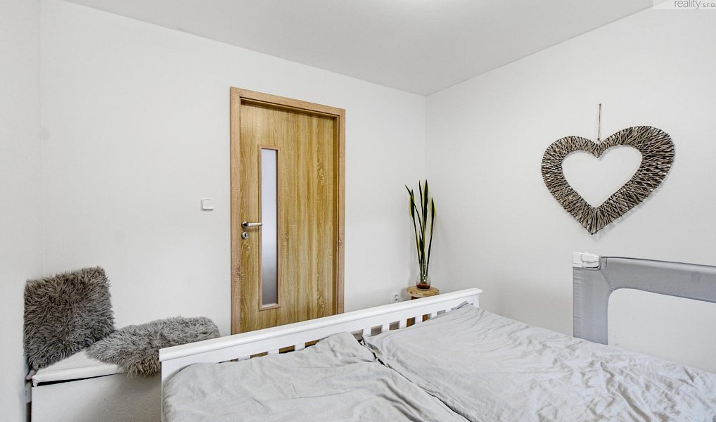 Prodej domu 105 m² s pozemkem 253 m², Dubí – náhled fotky 24