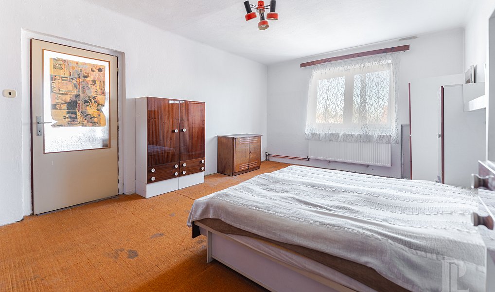 Prodej domu 335 m² s pozemkem 752 m², Strakonice – náhled fotky 17