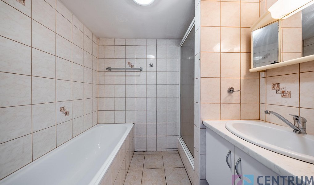 Prodej domu 244 m² s pozemkem 2 438 m², Tanvald – náhled fotky 21