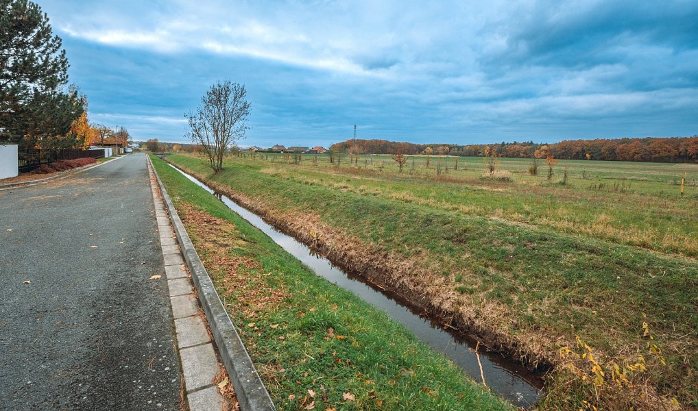 Prodej pozemku 772 m², Pardubice – náhled fotky 4