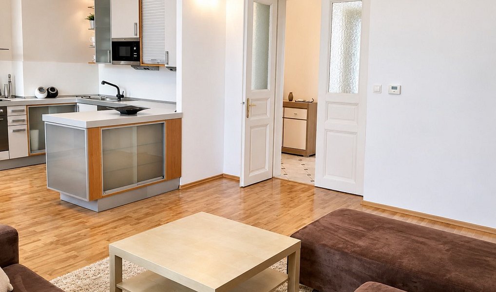 Pronájem bytu 2+1 75 m², Praha – náhled fotky 8